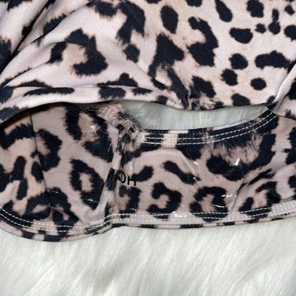 MIKOH Womens Size Small AITUTAKI Deep V Leopard Print ONE PIECE - Picture 10 of 12